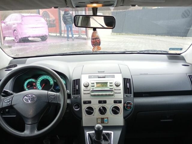 Синий Тойота Королла Версо, объемом двигателя 0 л и пробегом 300 тыс. км за 2400 $, фото 6 на Automoto.ua