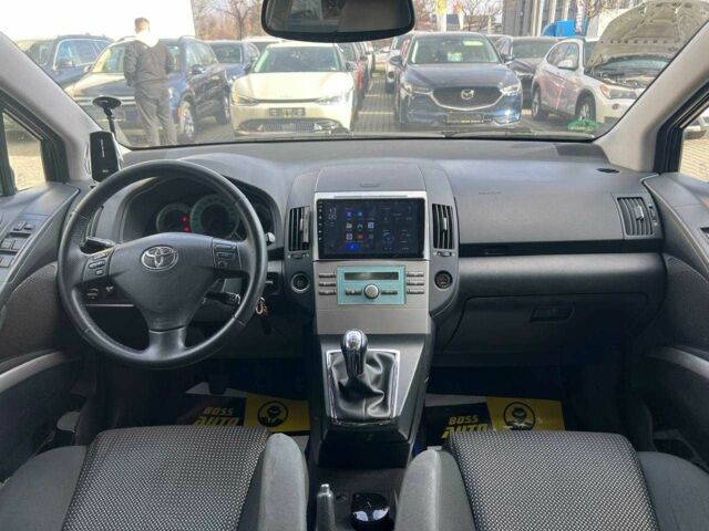 Синий Тойота Королла Версо, объемом двигателя 2.2 л и пробегом 268 тыс. км за 7800 $, фото 18 на Automoto.ua