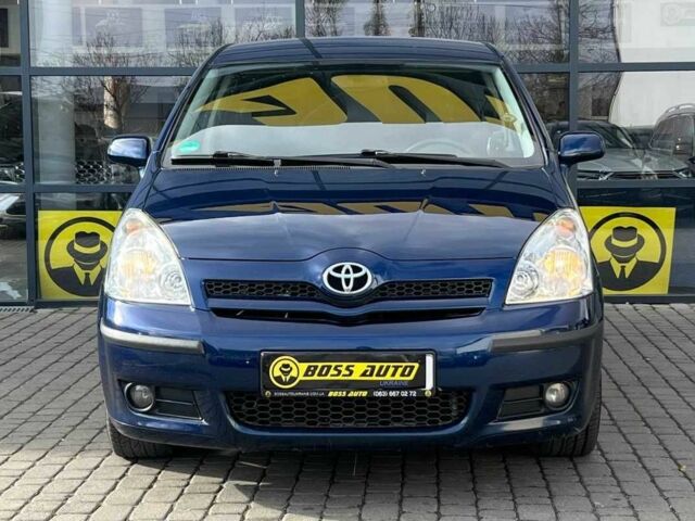 Синий Тойота Королла Версо, объемом двигателя 2.2 л и пробегом 268 тыс. км за 7800 $, фото 1 на Automoto.ua