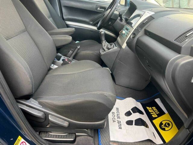 Синий Тойота Королла Версо, объемом двигателя 2.2 л и пробегом 268 тыс. км за 7800 $, фото 14 на Automoto.ua