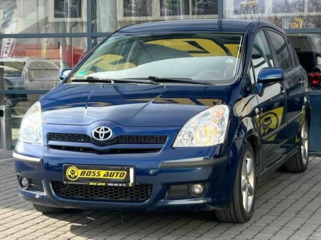 Синий Тойота Королла Версо, объемом двигателя 2.2 л и пробегом 268 тыс. км за 7800 $, фото 2 на Automoto.ua