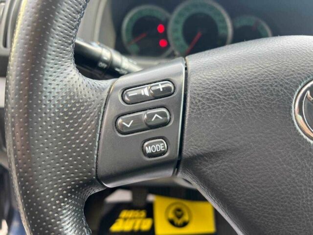 Синий Тойота Королла Версо, объемом двигателя 2.2 л и пробегом 268 тыс. км за 7800 $, фото 12 на Automoto.ua