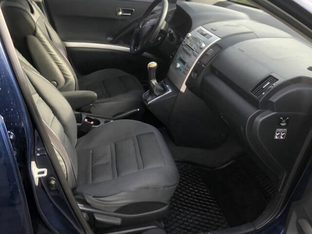 Синий Тойота Королла Версо, объемом двигателя 2.2 л и пробегом 320 тыс. км за 5700 $, фото 6 на Automoto.ua