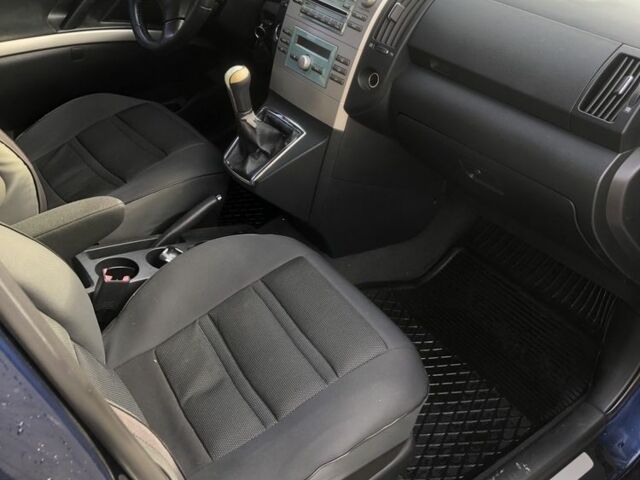 Синий Тойота Королла Версо, объемом двигателя 2.2 л и пробегом 320 тыс. км за 5700 $, фото 5 на Automoto.ua