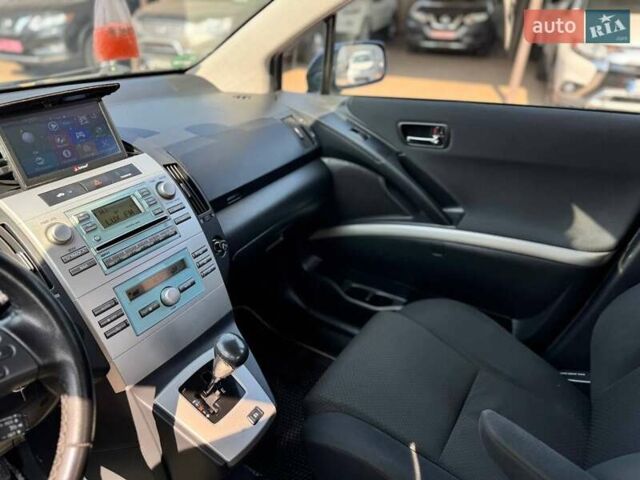 Синій Тойота Королла Версо, об'ємом двигуна 1.79 л та пробігом 222 тис. км за 7800 $, фото 12 на Automoto.ua