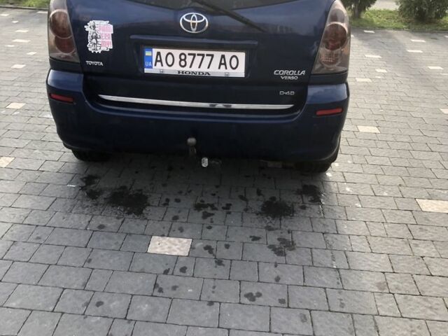 Синий Тойота Королла Версо, объемом двигателя 2.2 л и пробегом 320 тыс. км за 5700 $, фото 1 на Automoto.ua