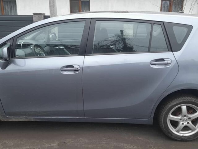 Синий Тойота Королла Версо, объемом двигателя 2 л и пробегом 290 тыс. км за 3312 $, фото 3 на Automoto.ua