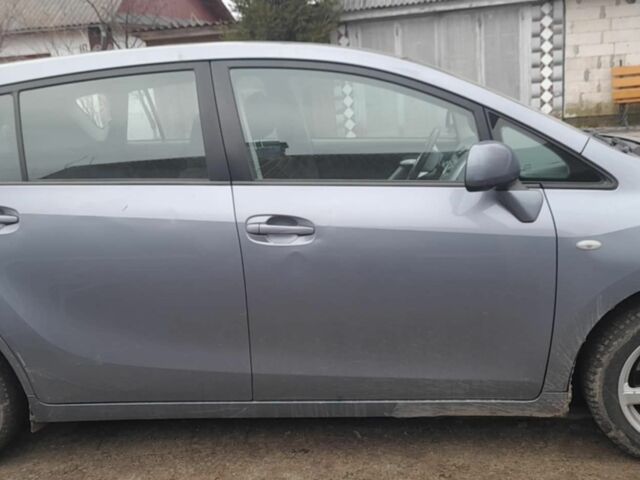 Синий Тойота Королла Версо, объемом двигателя 2 л и пробегом 290 тыс. км за 3312 $, фото 1 на Automoto.ua