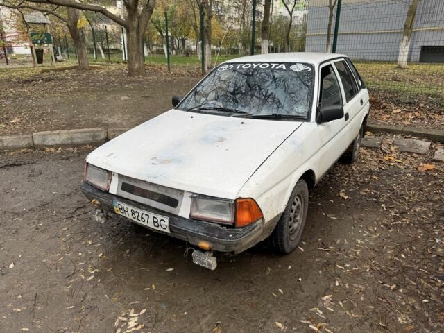 Белый Тойота Королла, объемом двигателя 1.5 л и пробегом 500 тыс. км за 450 $, фото 2 на Automoto.ua