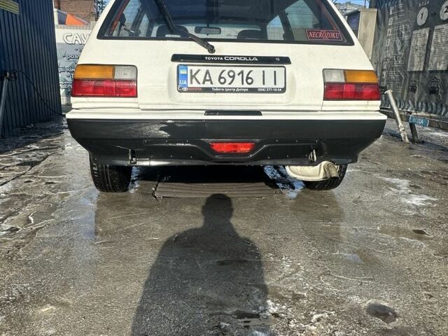 Белый Тойота Королла, объемом двигателя 1.6 л и пробегом 3 тыс. км за 2500 $, фото 4 на Automoto.ua