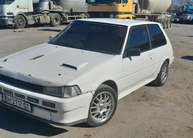 Белый Тойота Королла, объемом двигателя 0 л и пробегом 500 тыс. км за 700 $, фото 4 на Automoto.ua