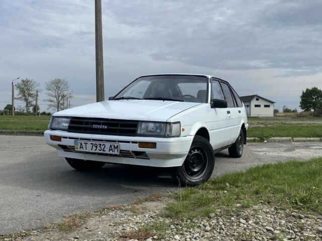 Белый Тойота Королла, объемом двигателя 1.3 л и пробегом 340 тыс. км за 850 $, фото 3 на Automoto.ua