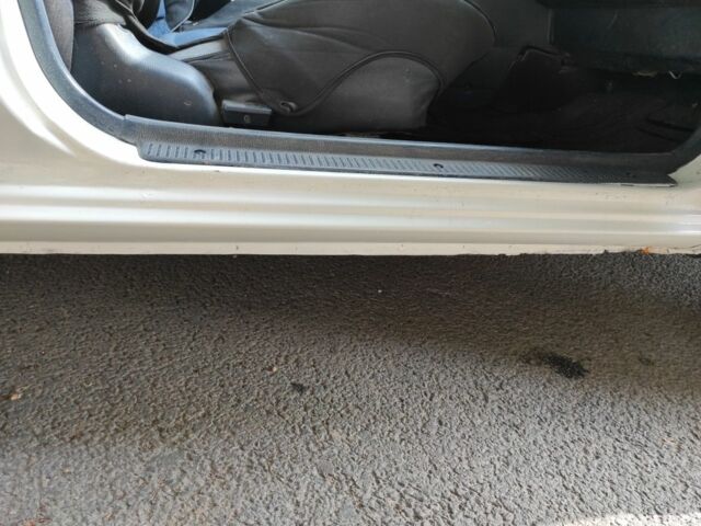 Білий Тойота Королла, об'ємом двигуна 1.3 л та пробігом 214 тис. км за 1400 $, фото 7 на Automoto.ua