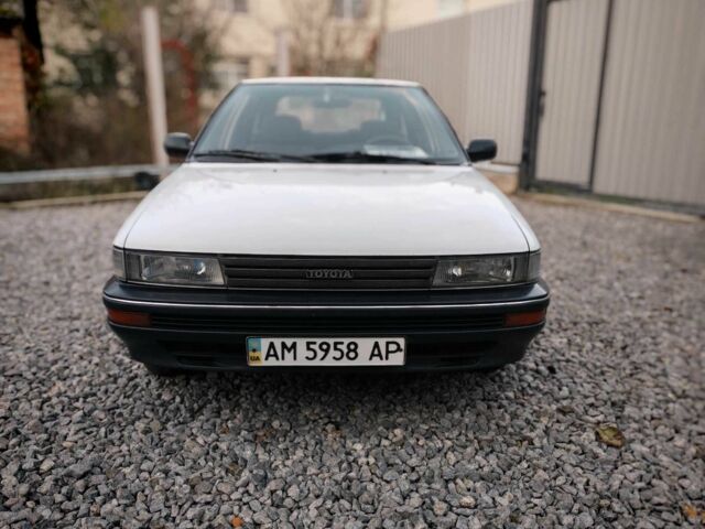 Белый Тойота Королла, объемом двигателя 1.3 л и пробегом 300 тыс. км за 1300 $, фото 9 на Automoto.ua