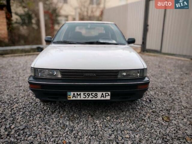 Белый Тойота Королла, объемом двигателя 1.3 л и пробегом 270 тыс. км за 1300 $, фото 4 на Automoto.ua