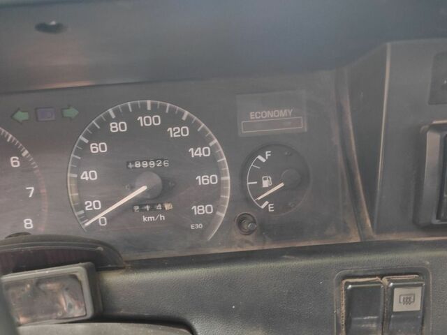 Білий Тойота Королла, об'ємом двигуна 1.3 л та пробігом 214 тис. км за 1400 $, фото 2 на Automoto.ua