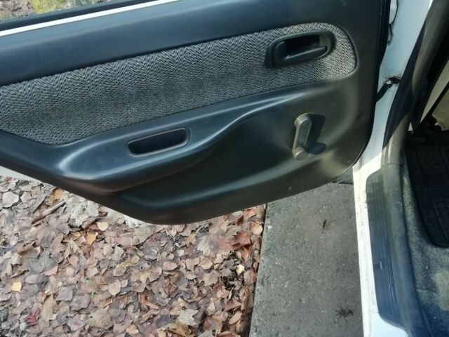 Білий Тойота Королла, об'ємом двигуна 0 л та пробігом 402 тис. км за 1500 $, фото 14 на Automoto.ua