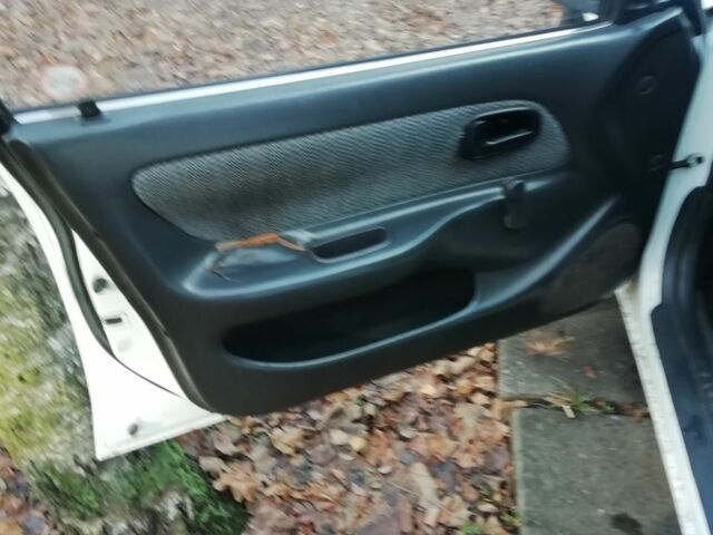 Білий Тойота Королла, об'ємом двигуна 0 л та пробігом 402 тис. км за 1500 $, фото 5 на Automoto.ua