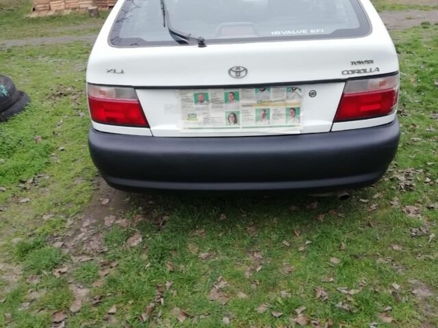 Білий Тойота Королла, об'ємом двигуна 0 л та пробігом 402 тис. км за 1500 $, фото 20 на Automoto.ua