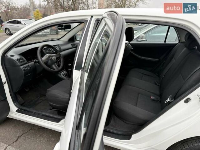 Белый Тойота Королла, объемом двигателя 1.4 л и пробегом 169 тыс. км за 5000 $, фото 22 на Automoto.ua