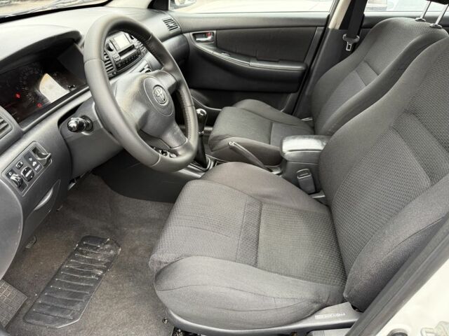 Белый Тойота Королла, объемом двигателя 1.4 л и пробегом 169 тыс. км за 5000 $, фото 15 на Automoto.ua