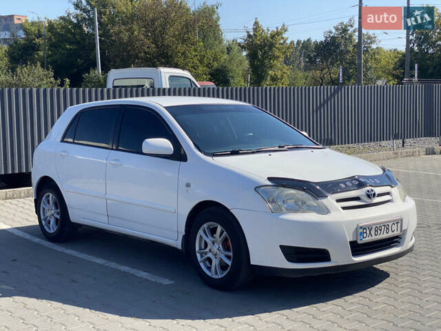 Белый Тойота Королла, объемом двигателя 1.4 л и пробегом 227 тыс. км за 3555 $, фото 2 на Automoto.ua