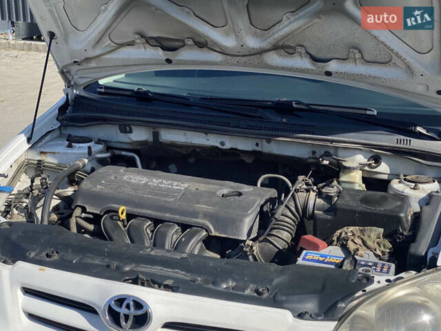 Белый Тойота Королла, объемом двигателя 1.4 л и пробегом 227 тыс. км за 3555 $, фото 10 на Automoto.ua