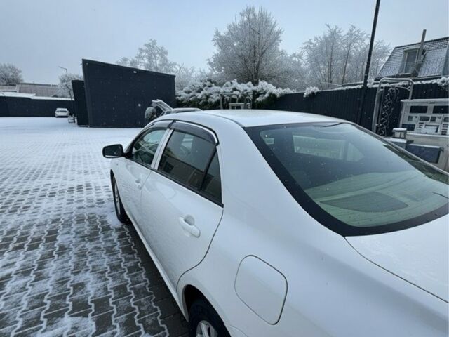 Белый Тойота Королла, объемом двигателя 1.6 л и пробегом 238 тыс. км за 4900 $, фото 1 на Automoto.ua