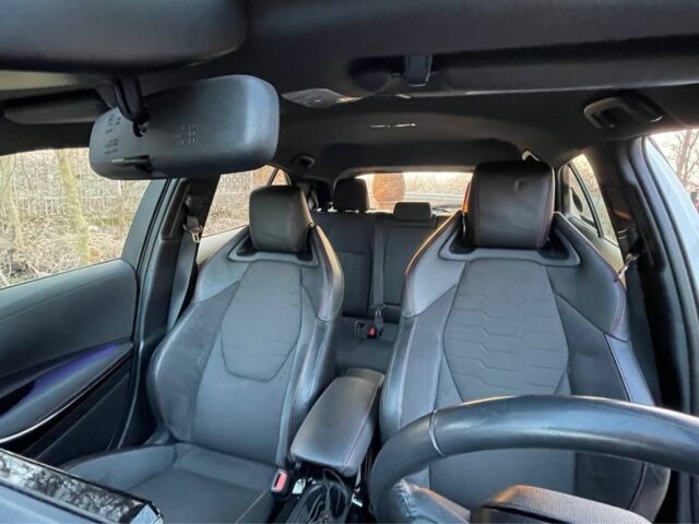 Белый Тойота Королла, объемом двигателя 2 л и пробегом 49 тыс. км за 16300 $, фото 5 на Automoto.ua