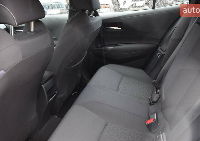 Белый Тойота Королла, объемом двигателя 1.8 л и пробегом 130 тыс. км за 18700 $, фото 10 на Automoto.ua
