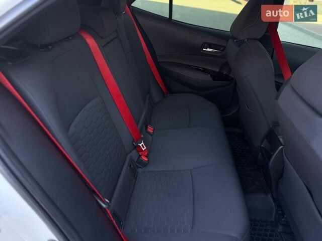 Белый Тойота Королла, объемом двигателя 1.99 л и пробегом 30 тыс. км за 18950 $, фото 44 на Automoto.ua