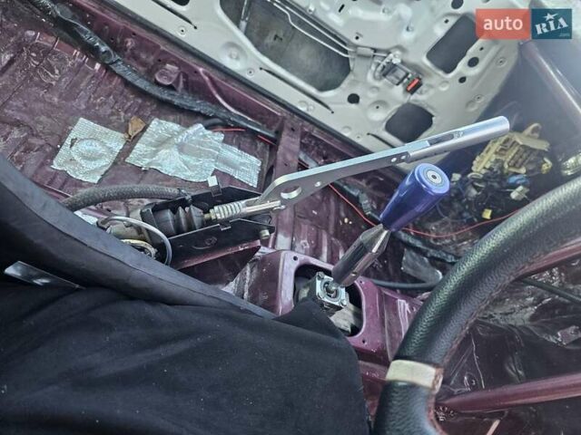 Білий Тойота Королла, об'ємом двигуна 1.5 л та пробігом 100 тис. км за 4000 $, фото 3 на Automoto.ua