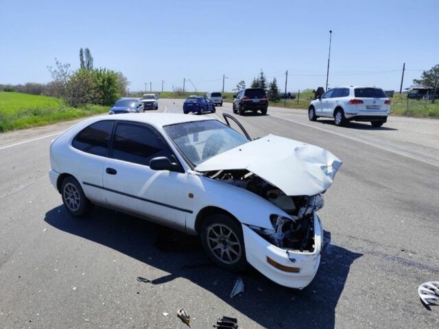 Білий Тойота Королла, об'ємом двигуна 0 л та пробігом 277 тис. км за 700 $, фото 5 на Automoto.ua