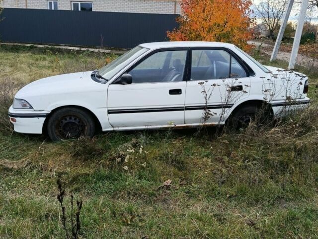 Тойота Королла 1990 в Кропивницком (Кировограде) на Automoto.ua Белый Тойота Королла, объемом двигателя 1.8 л и пробегом 200 тыс. км за 700 $, фото 1 на Automoto.ua