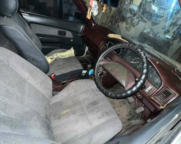 Белый Тойота Королла, объемом двигателя 0 л и пробегом 300 тыс. км за 300 $, фото 3 на Automoto.ua