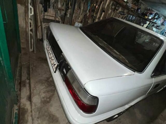 Белый Тойота Королла, объемом двигателя 0 л и пробегом 3 тыс. км за 600 $, фото 6 на Automoto.ua