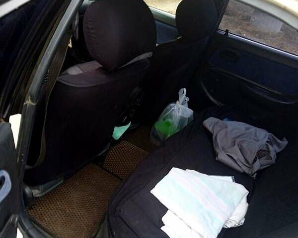 Белый Тойота Королла, объемом двигателя 1.3 л и пробегом 330 тыс. км за 2200 $, фото 4 на Automoto.ua