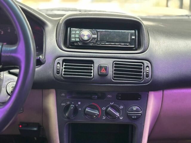 Белый Тойота Королла, объемом двигателя 1.3 л и пробегом 200 тыс. км за 2200 $, фото 7 на Automoto.ua