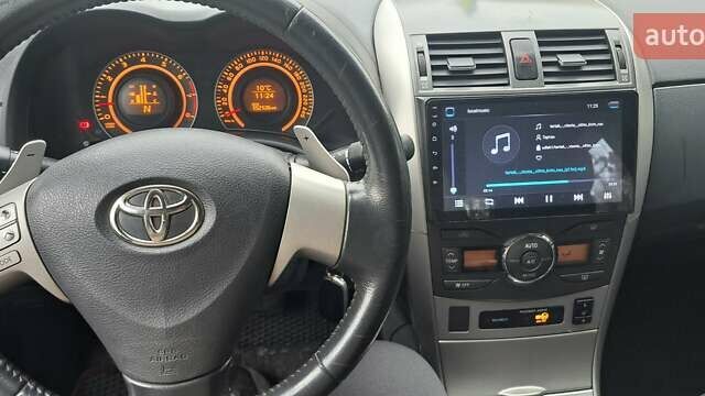 Белый Тойота Королла, объемом двигателя 1.6 л и пробегом 153 тыс. км за 8200 $, фото 4 на Automoto.ua
