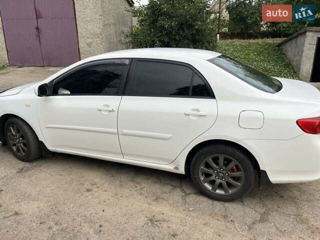 Белый Тойота Королла, объемом двигателя 1.6 л и пробегом 322 тыс. км за 6700 $, фото 2 на Automoto.ua