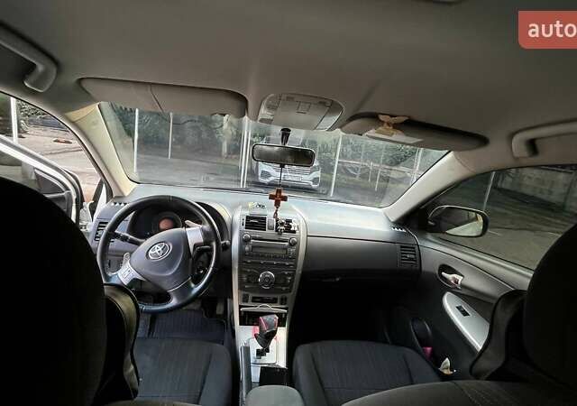 Белый Тойота Королла, объемом двигателя 1.6 л и пробегом 190 тыс. км за 7000 $, фото 14 на Automoto.ua