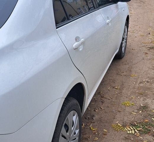 Белый Тойота Королла, объемом двигателя 0 л и пробегом 153 тыс. км за 8300 $, фото 2 на Automoto.ua