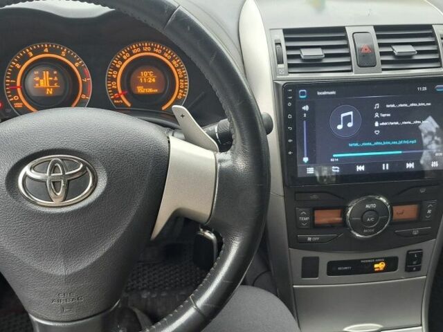 Белый Тойота Королла, объемом двигателя 0 л и пробегом 153 тыс. км за 8300 $, фото 7 на Automoto.ua