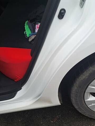 Белый Тойота Королла, объемом двигателя 1.6 л и пробегом 153 тыс. км за 8200 $, фото 3 на Automoto.ua