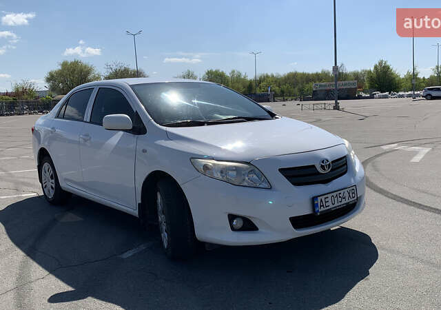 Белый Тойота Королла, объемом двигателя 1.6 л и пробегом 164 тыс. км за 6899 $, фото 1 на Automoto.ua
