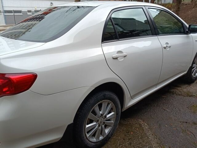 Белый Тойота Королла, объемом двигателя 1.6 л и пробегом 189 тыс. км за 6600 $, фото 6 на Automoto.ua