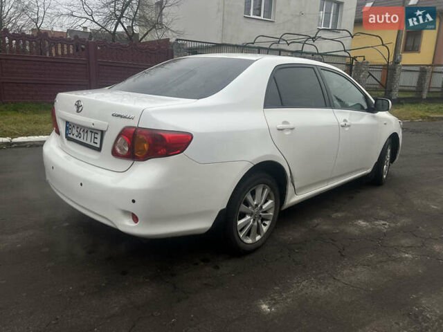 Белый Тойота Королла, объемом двигателя 1.6 л и пробегом 290 тыс. км за 5950 $, фото 5 на Automoto.ua