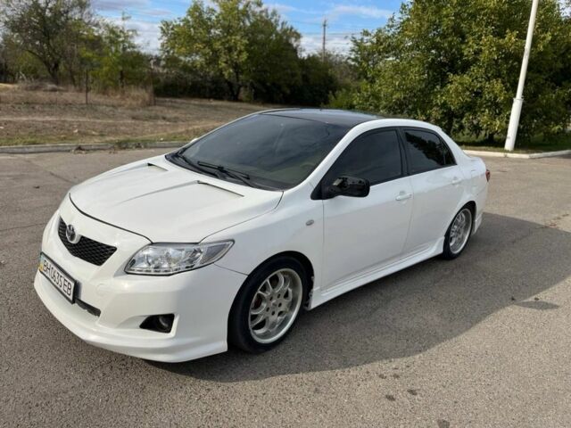 Белый Тойота Королла, объемом двигателя 1.6 л и пробегом 150 тыс. км за 5500 $, фото 1 на Automoto.ua