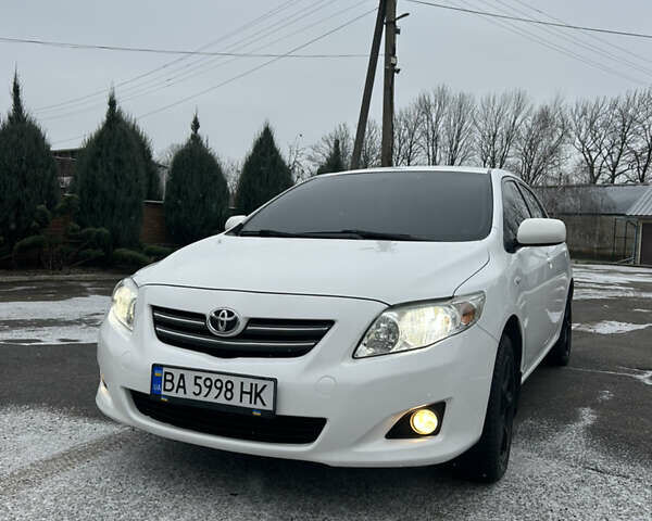 Білий Тойота Королла, об'ємом двигуна 1.6 л та пробігом 194 тис. км за 6900 $, фото 2 на Automoto.ua