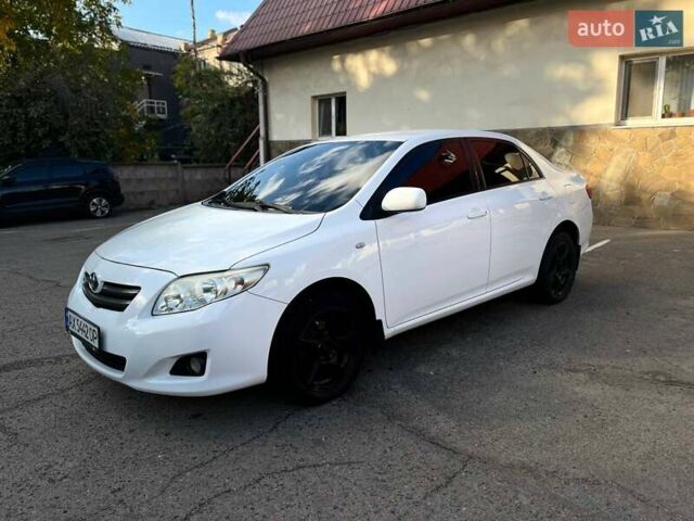 Белый Тойота Королла, объемом двигателя 1.6 л и пробегом 190 тыс. км за 7000 $, фото 1 на Automoto.ua